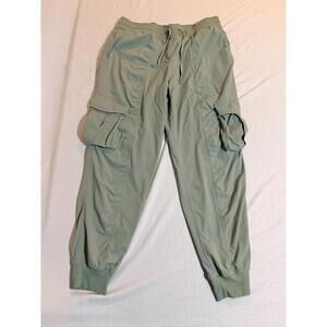Lululemon Womens Dance Studio Relaxed Fit Mid Rise Cargo Jogger Size Large